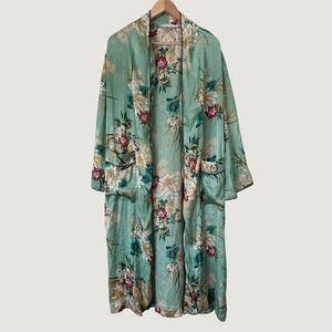 Violet + Claire Sage Green Floral Satin Kimono Robe Duster Medium Pockets